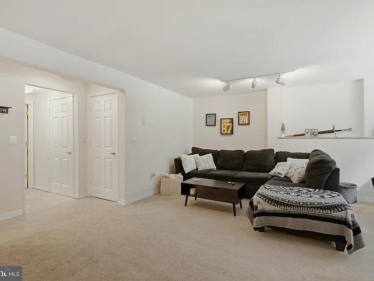 6123 Joust Ln — Photo 25
