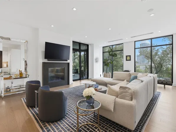 2710 Steel St #405, Houston, TX 77098