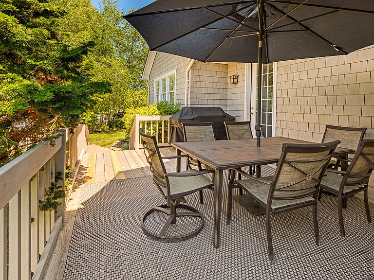 105 Mill Creek Close — Photo 18
