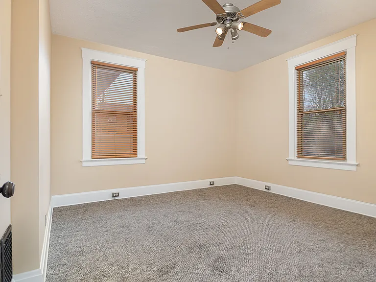 5248 Montgomery Rd — Photo 15