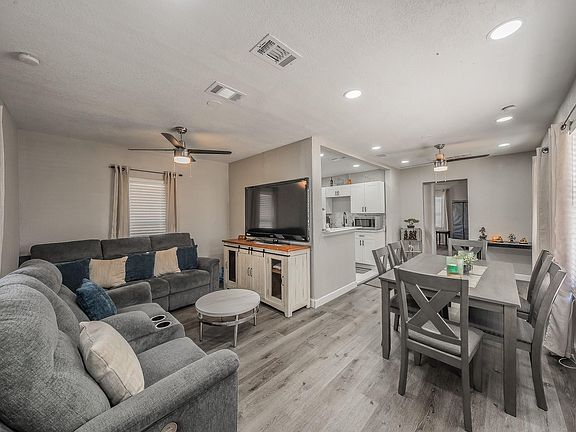 3rd image of 4506 Roberts Ave
