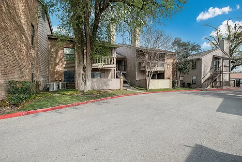 2935 Nacogdoches Rd #109 Photo 1