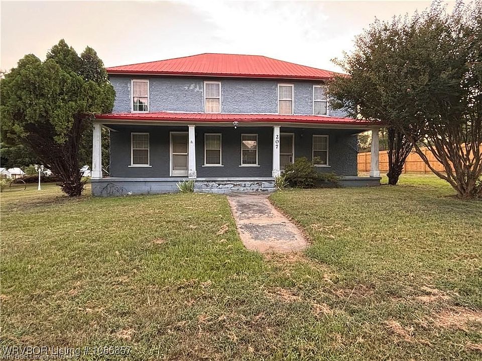 1st image of 207 N Olive St