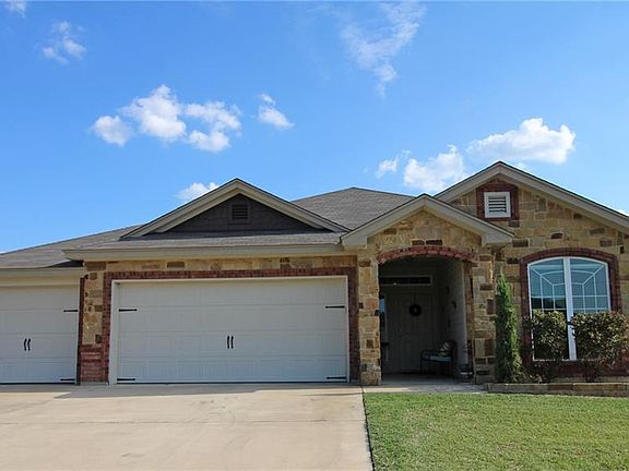 2nd image of 2706 Montague County Dr