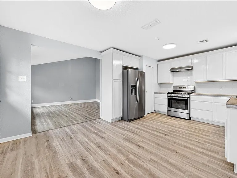 1749 Dawn Breeze Dr — Photo 11