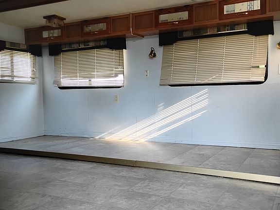 4th image of 1720 NW 38th Ave #35B