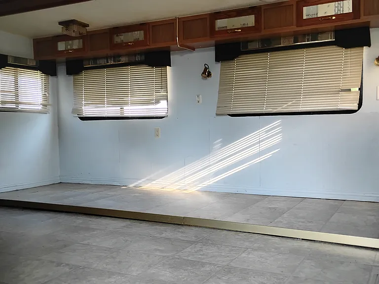 1720 NW 38th Ave #35B — Photo 4