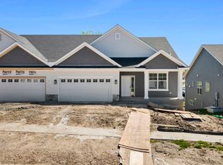 7082 Weston Ln N, Maple Grove, MN 55311