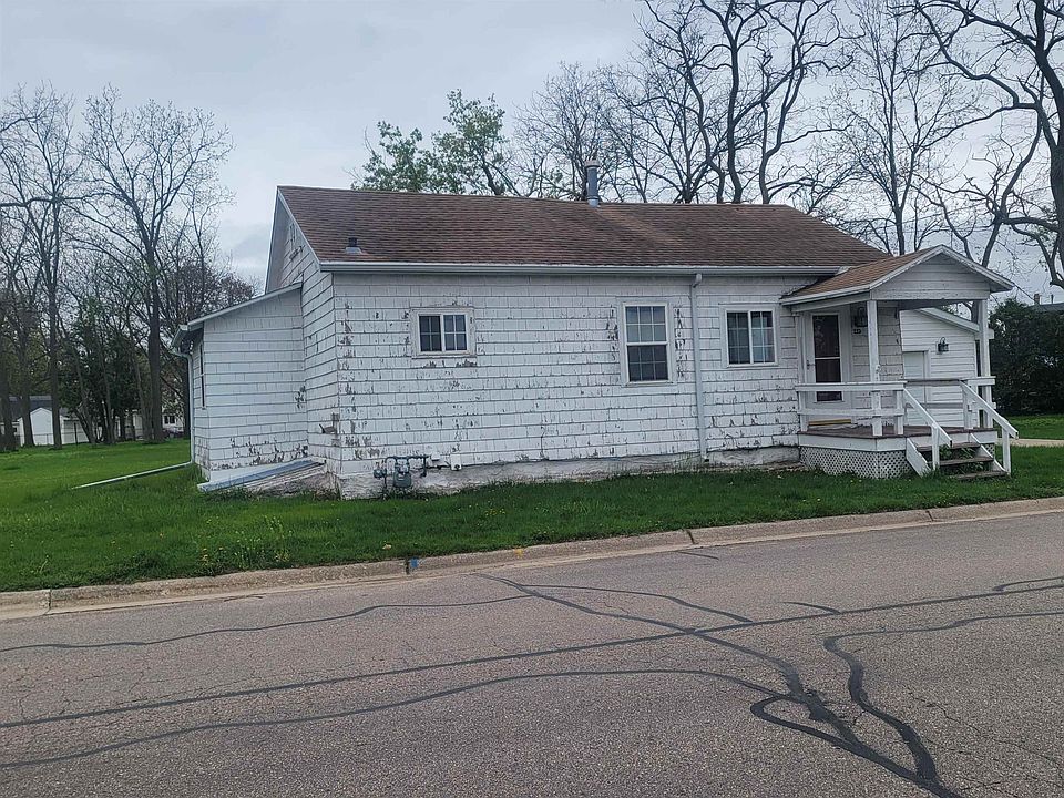 2nd image of 225 Chicago St
