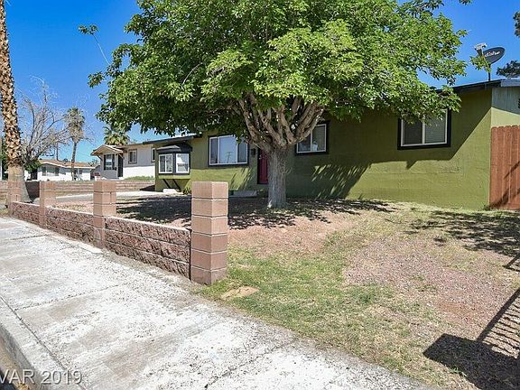 4th image of 3605 Budlong Ave