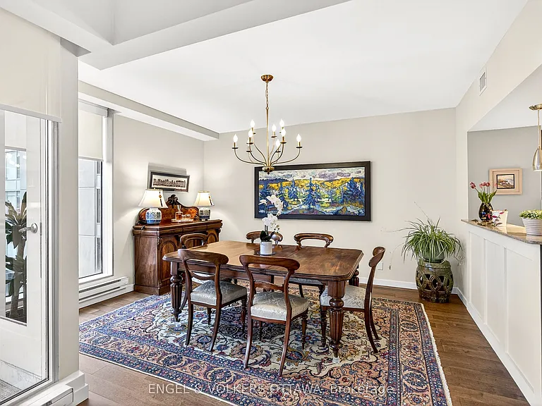 160 George St #2404 — Photo 12