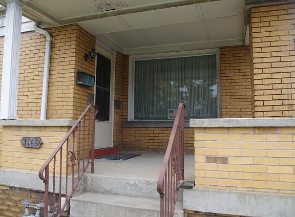 3rd image of 1105 Monroeville Ave