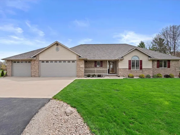 5190 Chesapeake Ct, Oshkosh, WI 54901