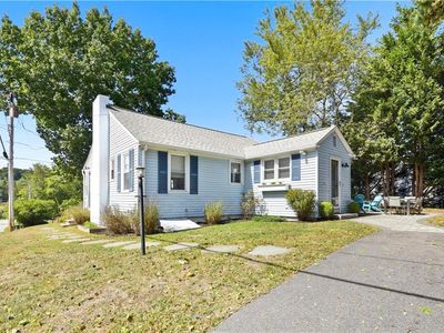 18 Lakeview Dr, Narragansett, RI, 02882