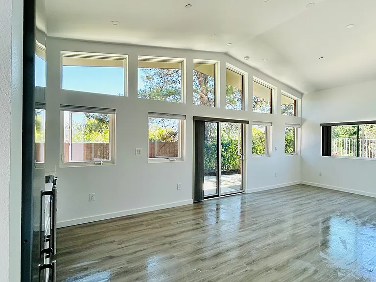 870 Windridge Cir #1 — Photo 28