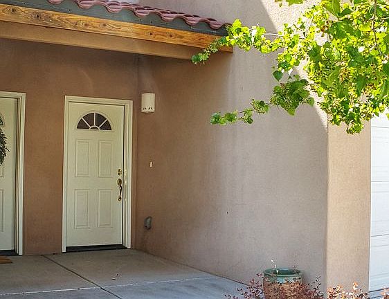 3rd image of 1963 Hollyhock Cir