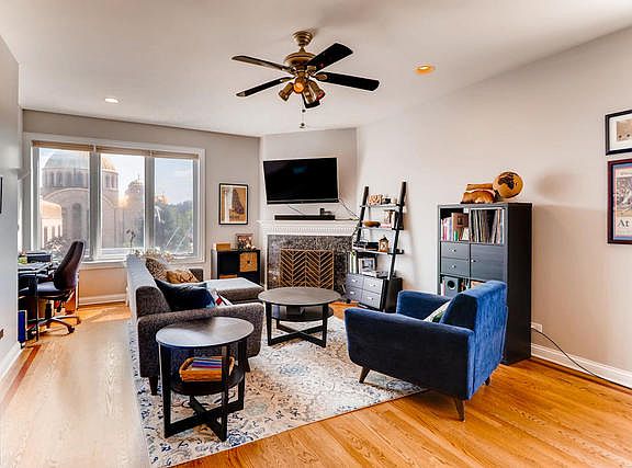 2nd image of 2250 W Chicago Ave Unit 303