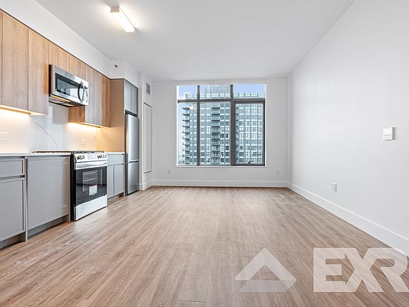 2nd image of 2230 Cropsey Ave #1606
