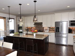 8001 S Flat Rock Way, Aurora, CO 80016