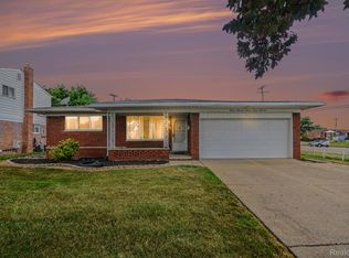 13563 Moceri Cir, Warren, MI 48088