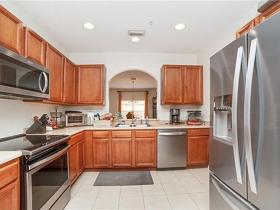 3rd image of 8911 Silk Bay Pl