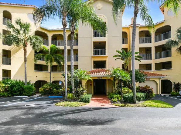 200 UNO LAGO Drive #403, Juno Beach, FL 33408