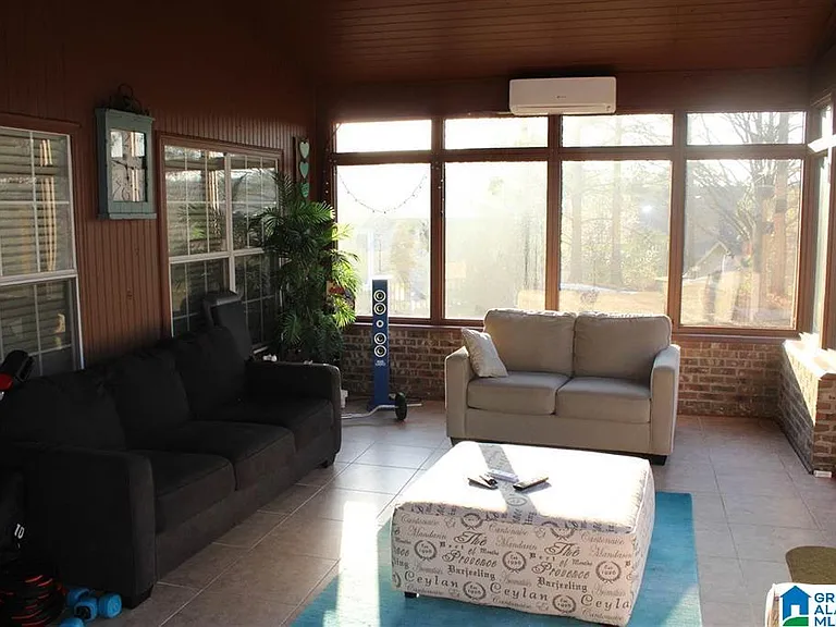 5501 Colony Ln — Photo 15