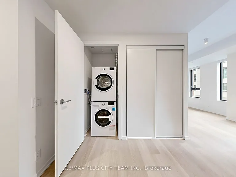 109 Erskine Ave #509 — Photo 15