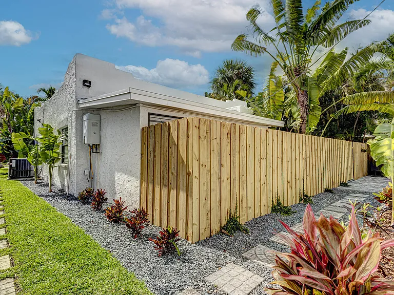 721 Franklin Rd — Photo 24