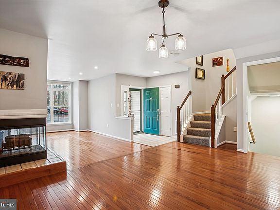 3rd image of 11456 Corinthia Ct