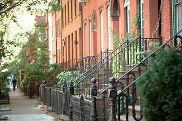 Rented by Realty Collective | media 10