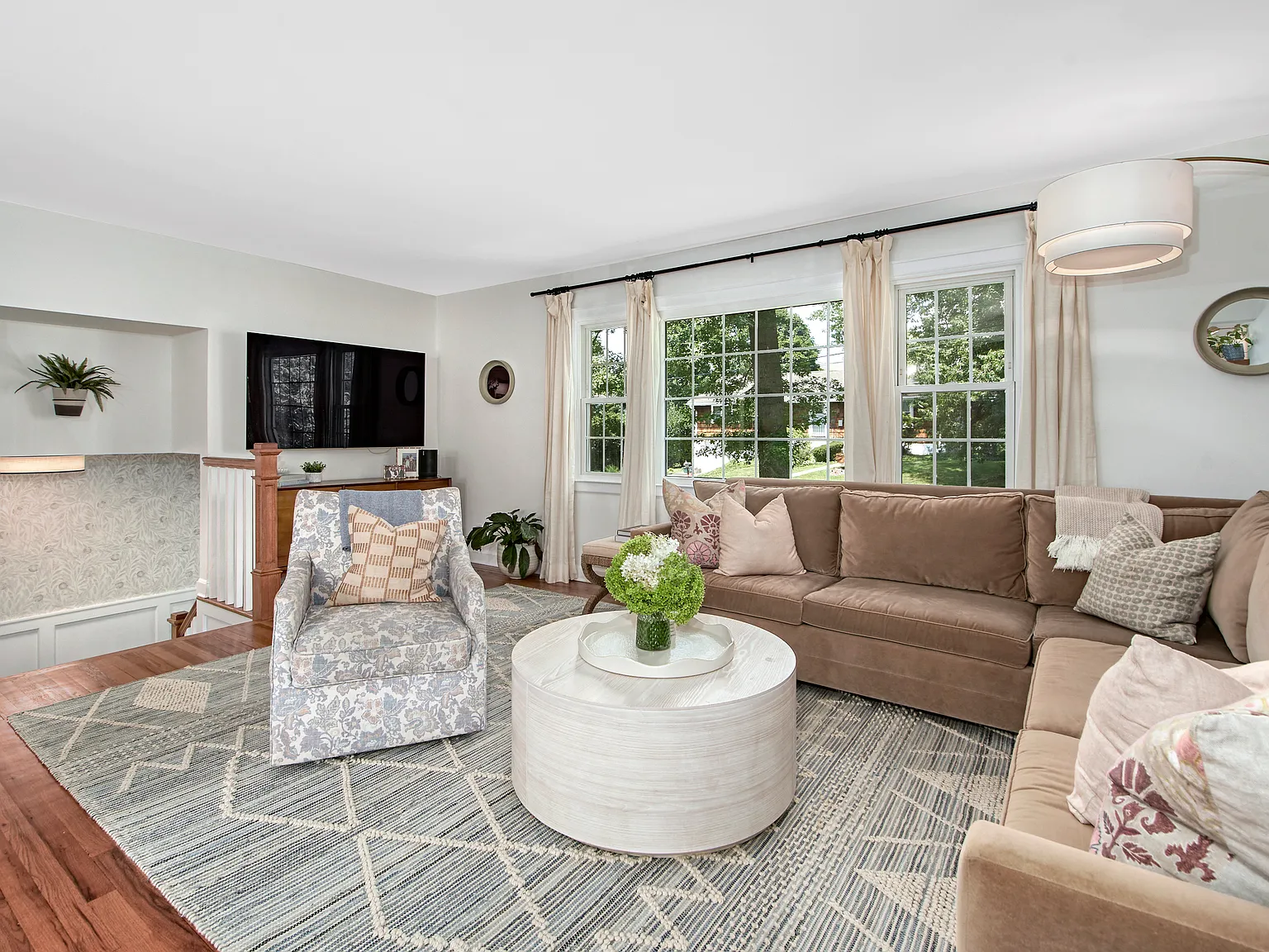 4 bed, 3.5 bath, $11,500 — Photo 4