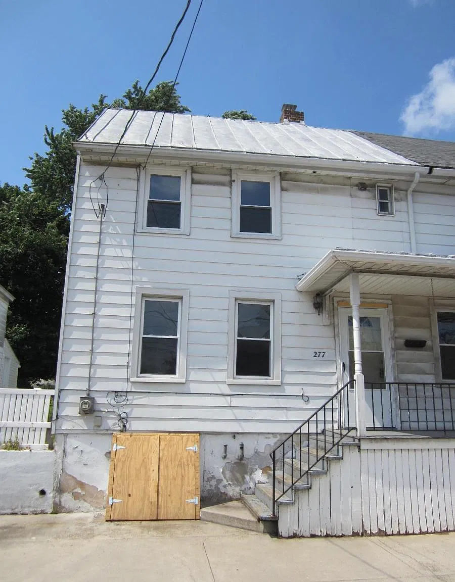 3 bed, 1764 sqft, $1,450 — Photo 1