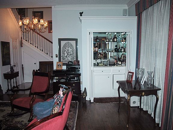 Wet bar in corner of living room