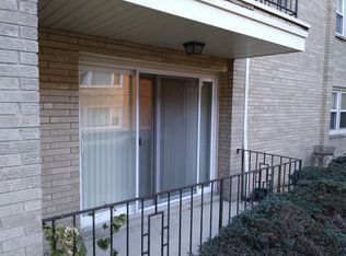 3017 S Harlem Ave APT 1B, Berwyn, IL 60402