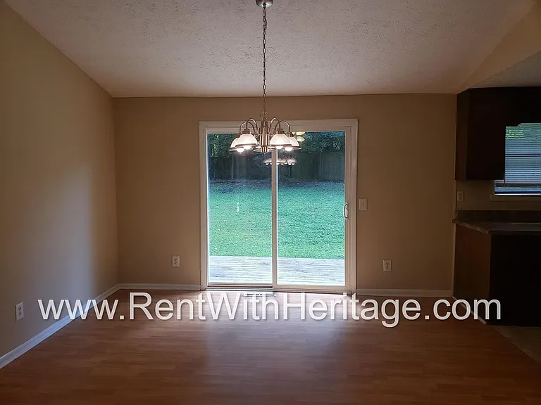 4832 Timber Ridge Dr — Photo 8