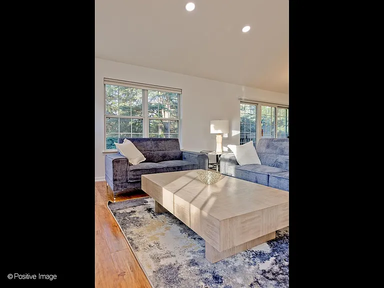121 Commons Ct — Photo 30