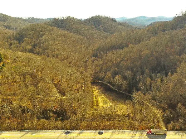 9999 Paces Creek Cemetery Rd, Manchester, KY 40962