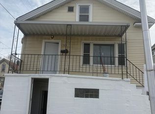 1322 S 9th St #1, Milwaukee, WI 53204