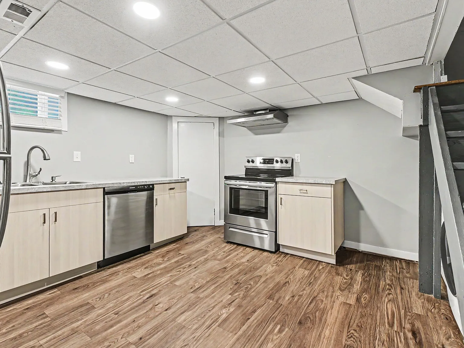 2 bed, 834 sqft, $1,175 — Photo 3