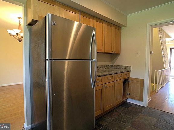 5th image of 5103 Cliffhaven Dr