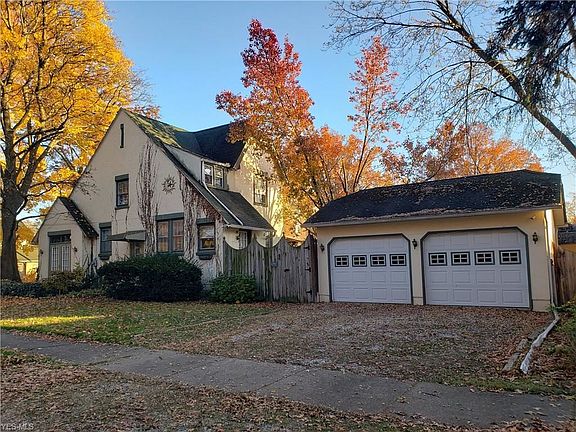 2nd image of 440 Saint Leger Ave