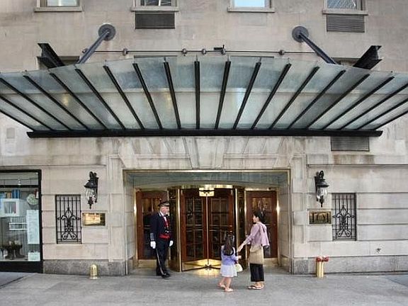4th image of 101 W 55th St #503