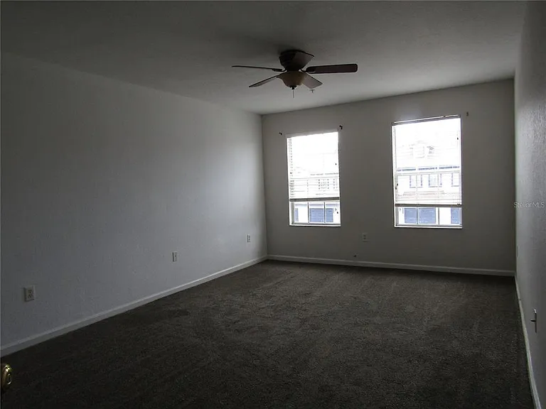 3108 Wentworth Ln — Photo 10