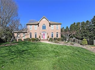 5033 Brookmere Ln, Winston Salem, NC 27106