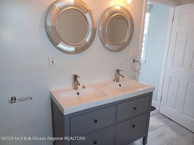 639 Overton Pl — Photo 11