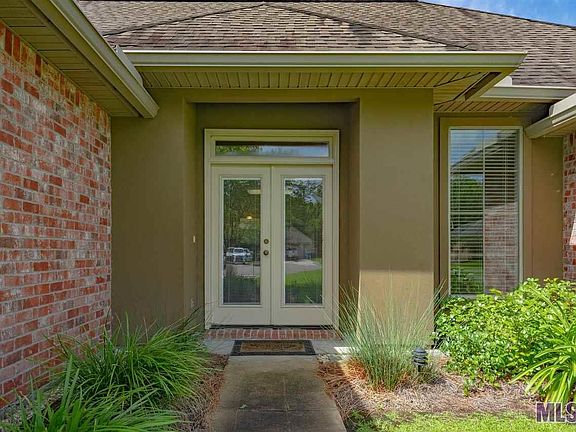 3rd image of 2103 Woodland Ct