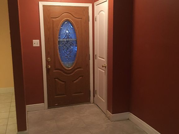 4th image of 2736 Williamsburg Dr