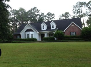 104 Andrew Cir, McComb, MS 39648