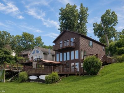 643 Fruit Dr, Akron, OH, 44319